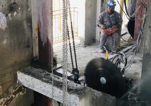 drillone-concrete-cutting-wall-saw